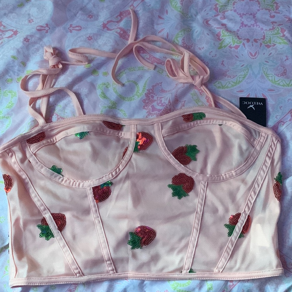 Soft Pink + strawberry 🍓 detailed crop top.